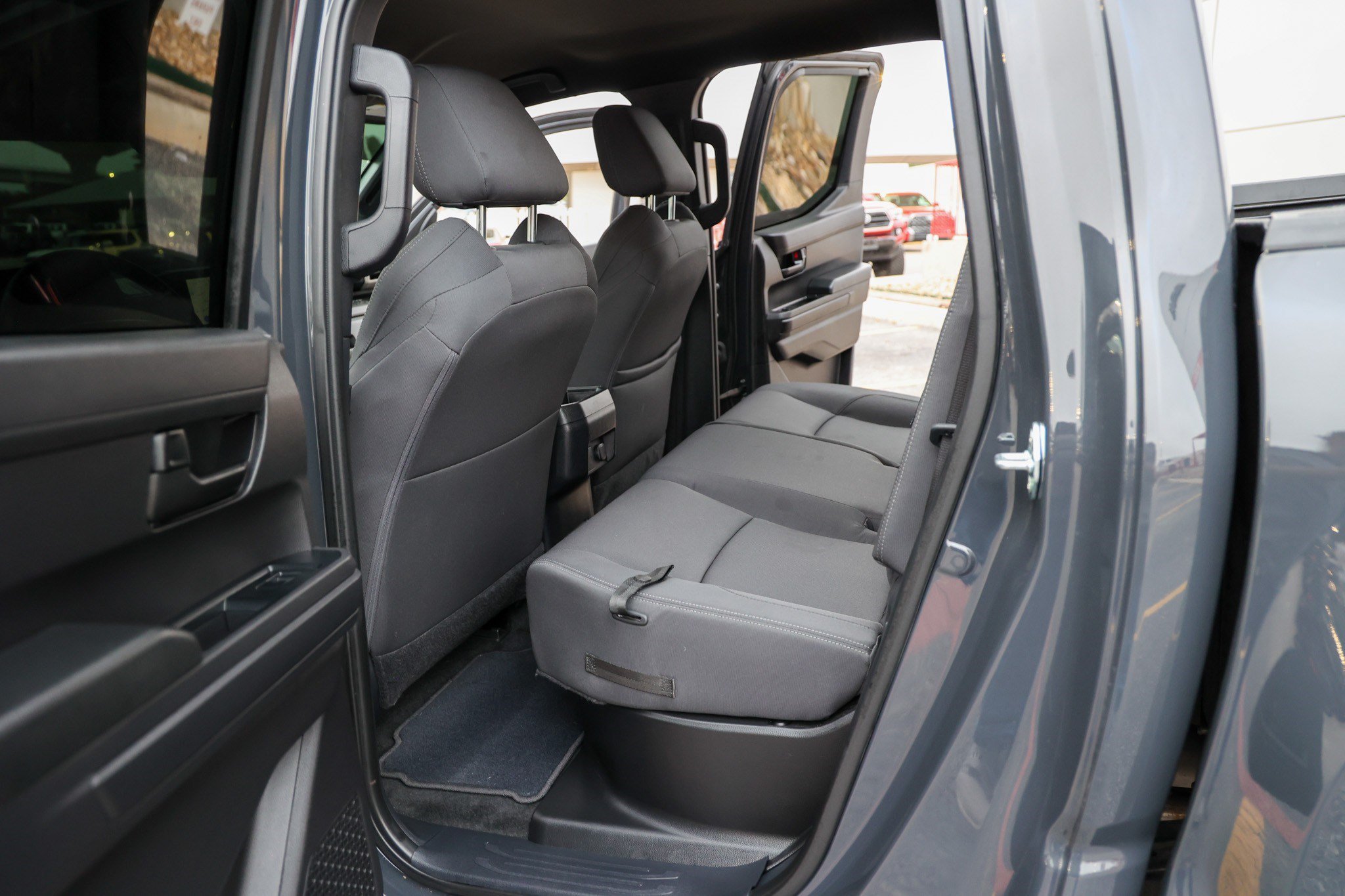 Certified 2025 Toyota Tacoma SR AWD/4WD image 32