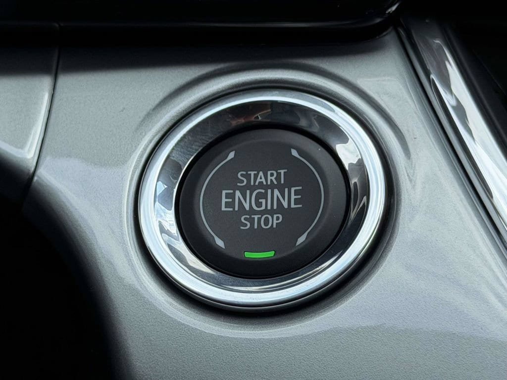 New 2026 Chevrolet Trax LT w/ Driver Confidence Package FWD image 8