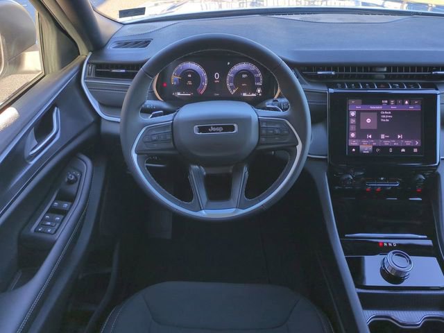 New 2025 Jeep Grand Cherokee Laredo X w/ Trailer Tow Package image 16