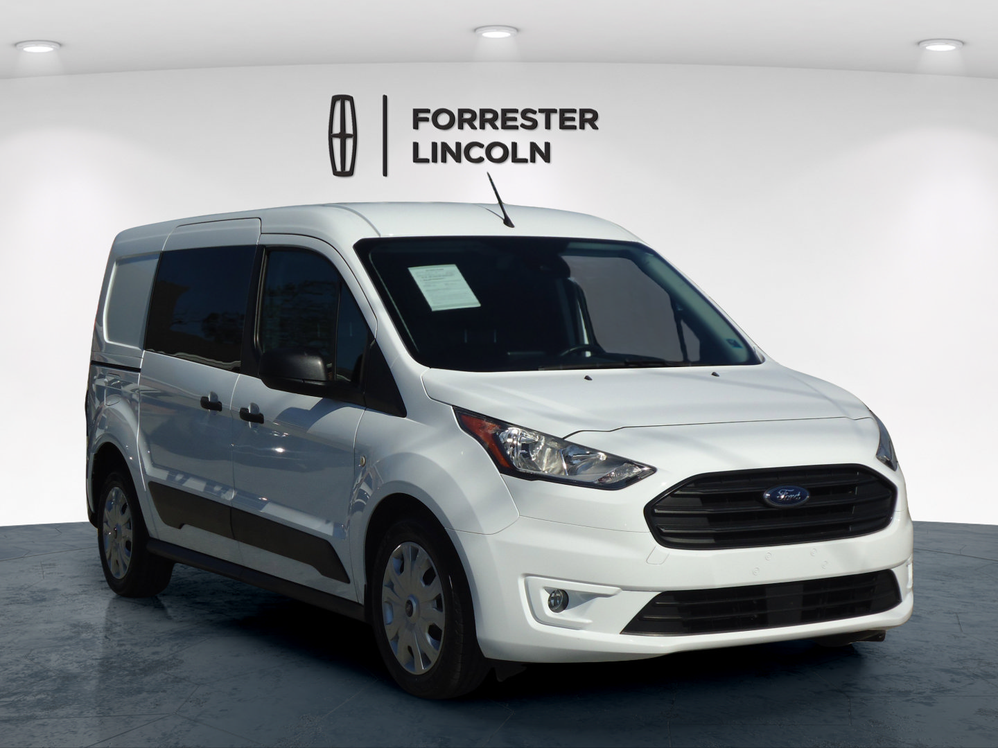 Used 2020 Ford Transit Connect XLT FWD image 1