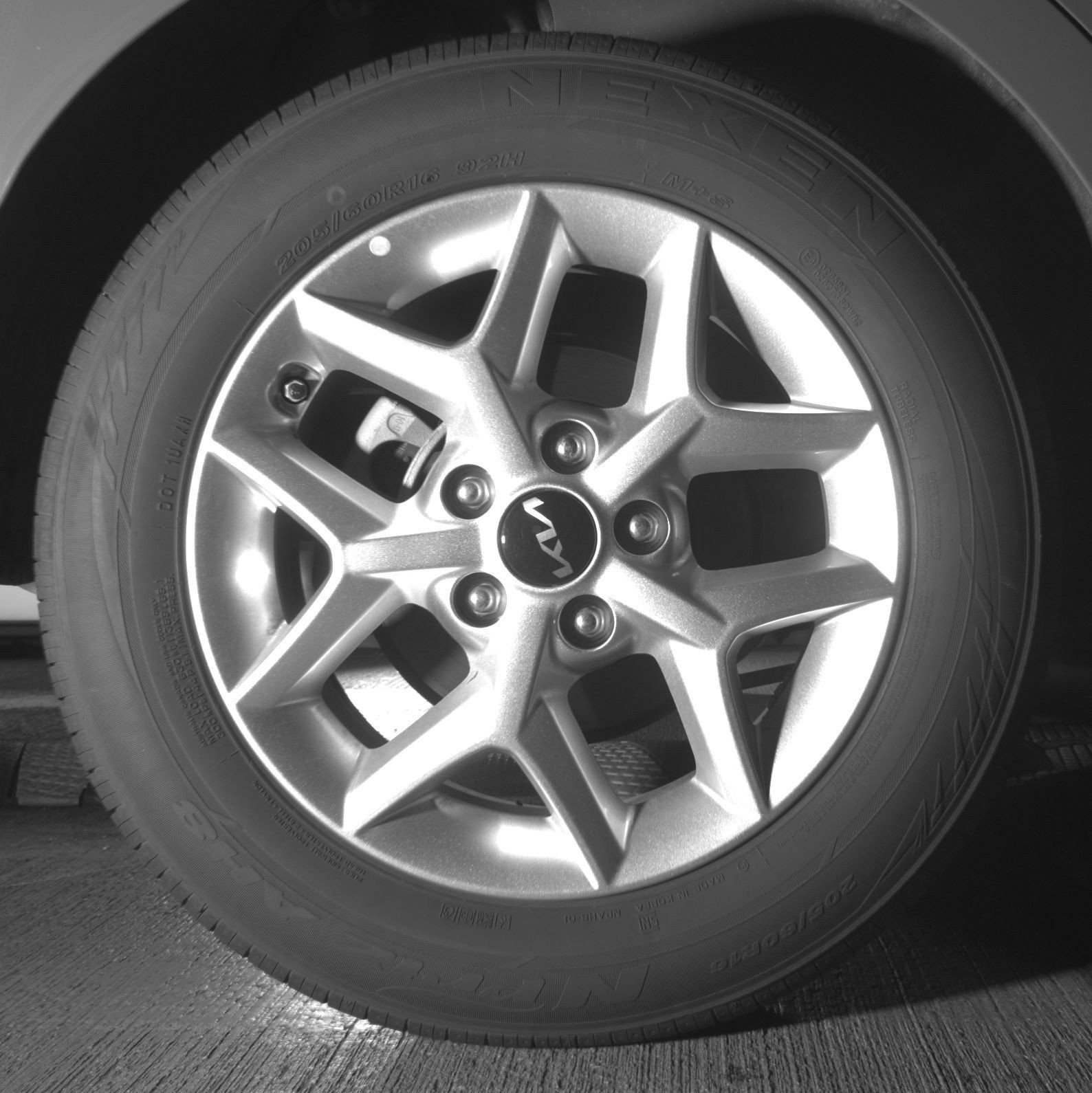 Used 2025 Kia Soul LX w/ LX Technology Package FWD image 18