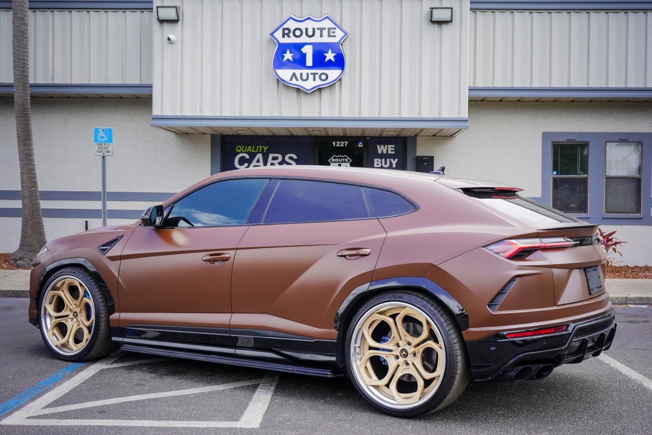 Used 2019 Lamborghini Urus S AWD/4WD image 3