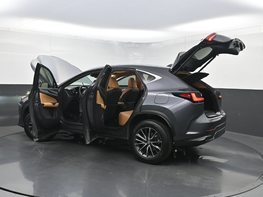Used 2024 Lexus NX 250 FWD w/ Towing Package (2000 Lbs) image 37