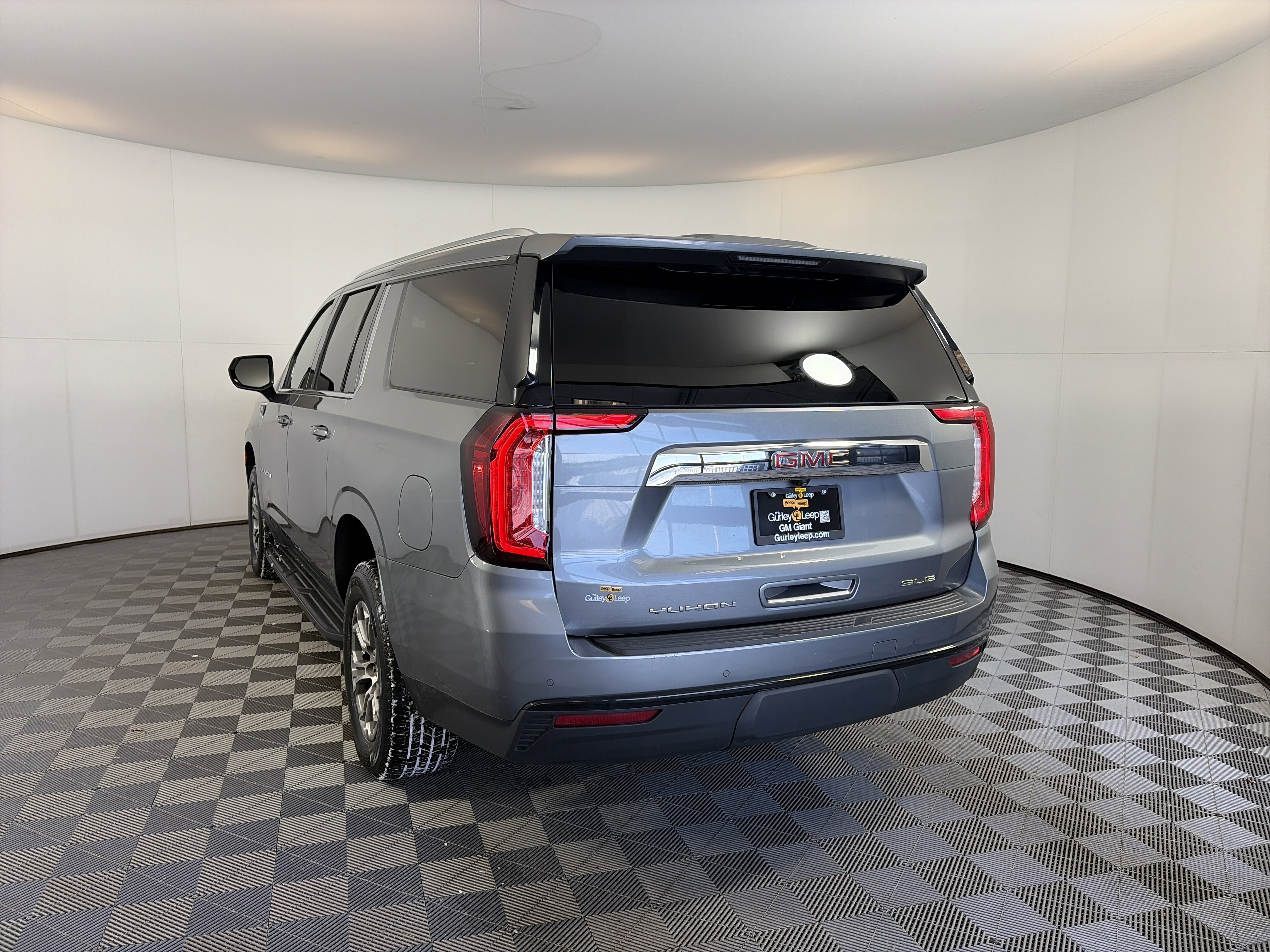 Certified 2022 GMC Yukon XL SLE w/ Max Trailering Package image 9