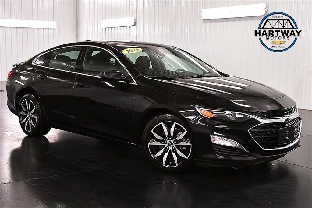 Used 2025 Chevrolet Malibu RS