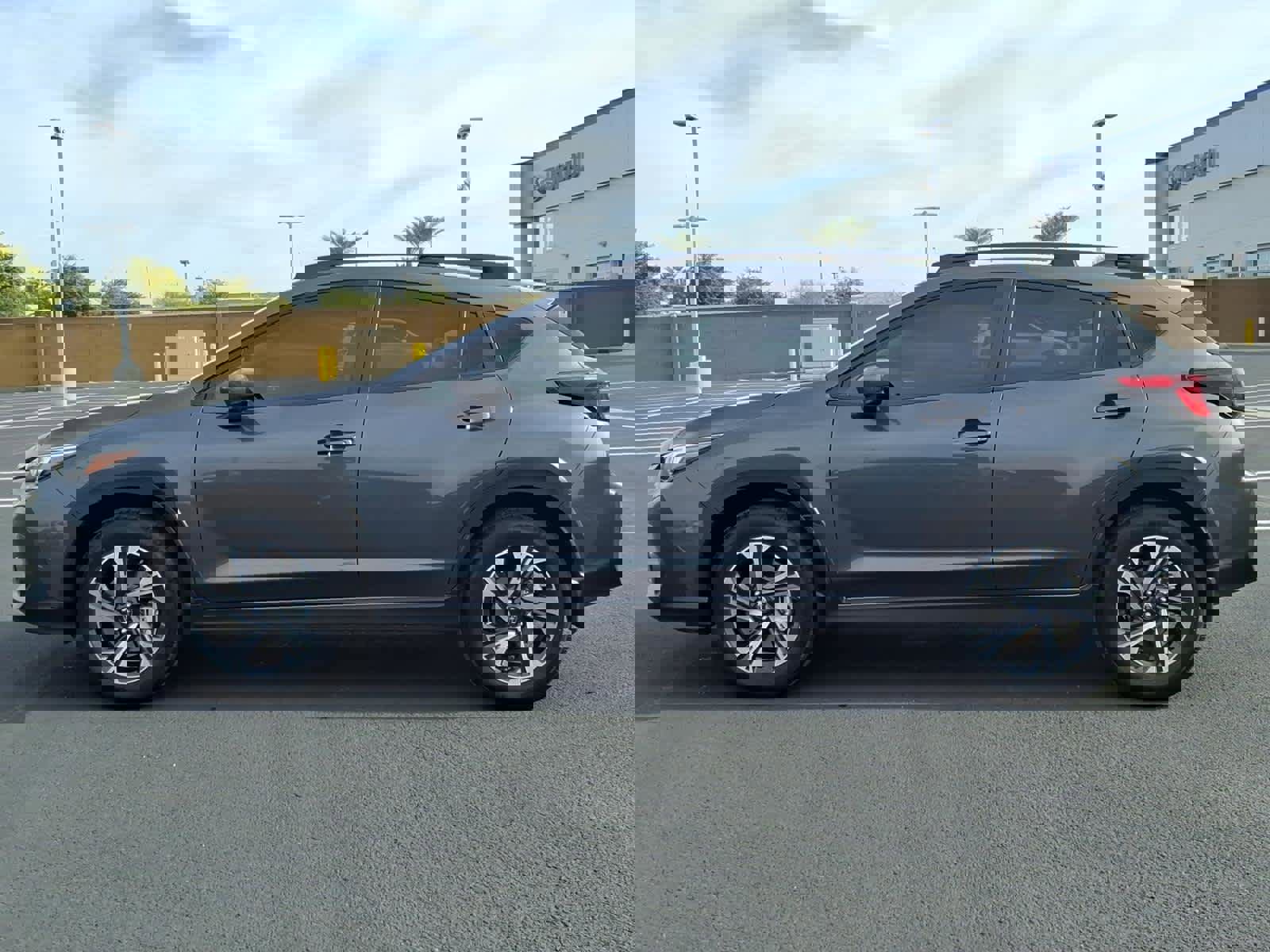 Certified 2025 Subaru Crosstrek 2.0i Premium image 4