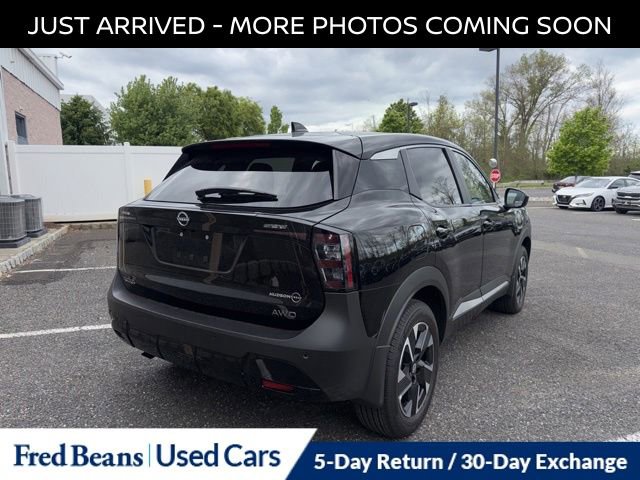 Certified 2025 Nissan Kicks SV AWD/4WD image 8
