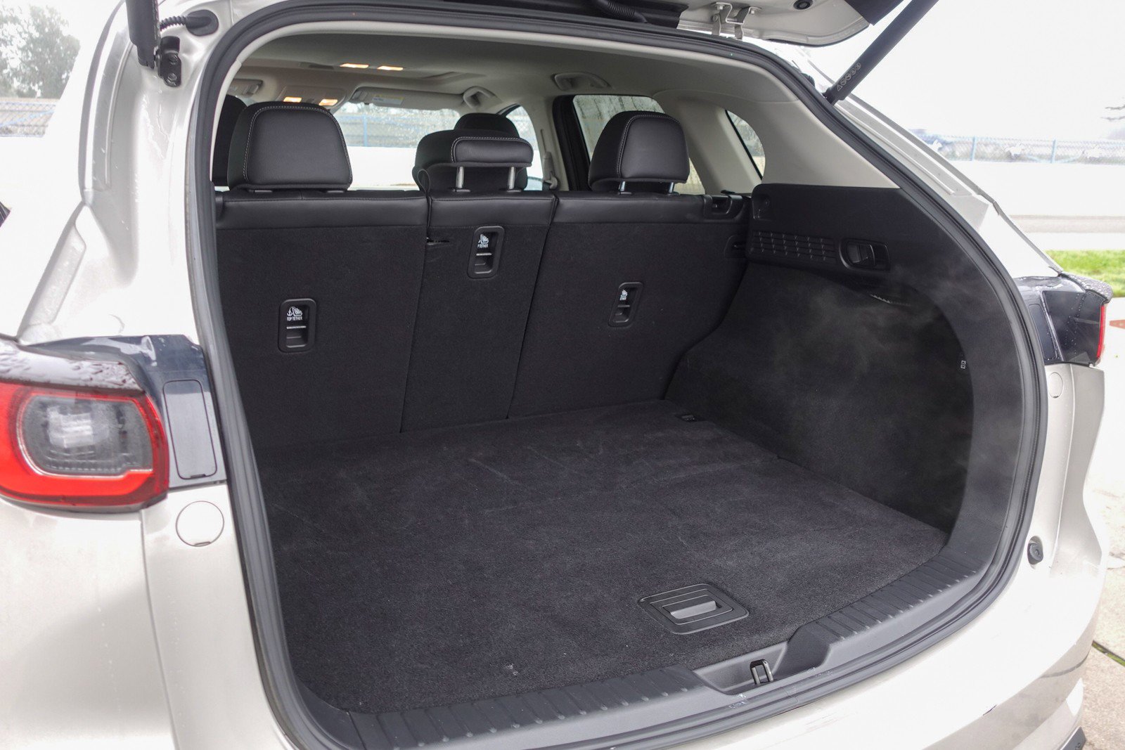 Used 2025 MAZDA CX-5 AWD 2.5 S w/ Preferred Package image 24