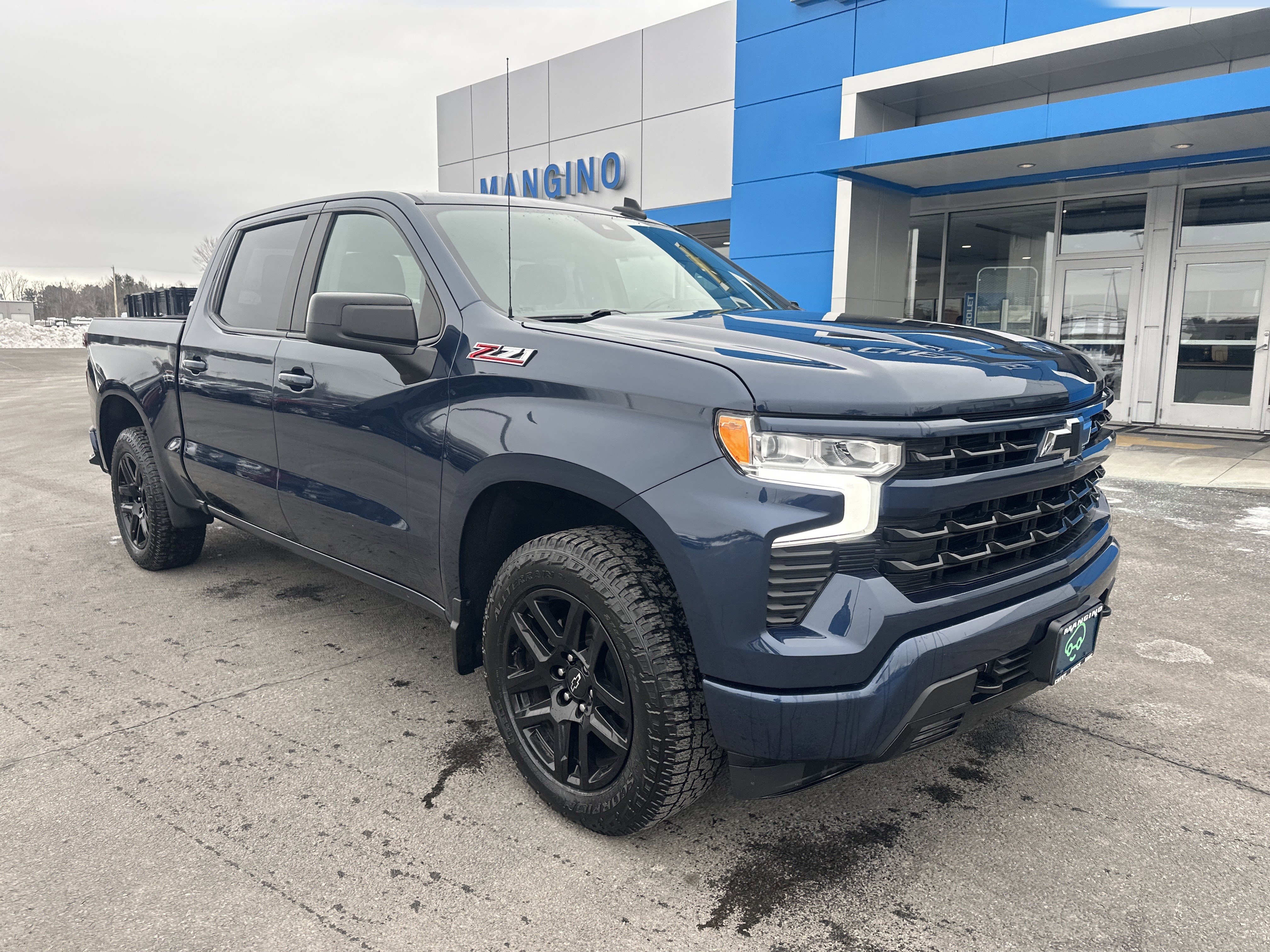 Certified 2022 Chevrolet Silverado 1500 RST image 2