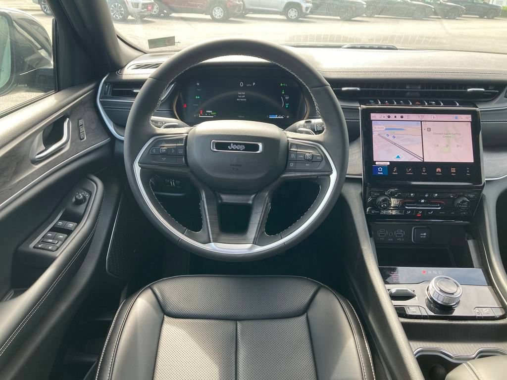 New 2024 Jeep Grand Cherokee Limited 4xe w/ Luxury Tech Group II AWD/4WD image 13