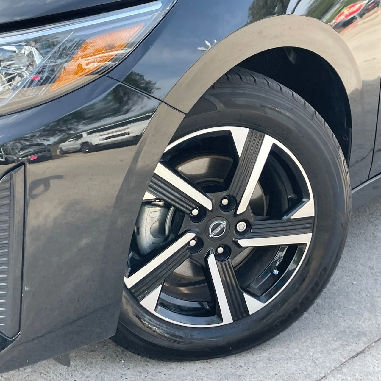 Used 2024 Nissan Sentra SV FWD image 9