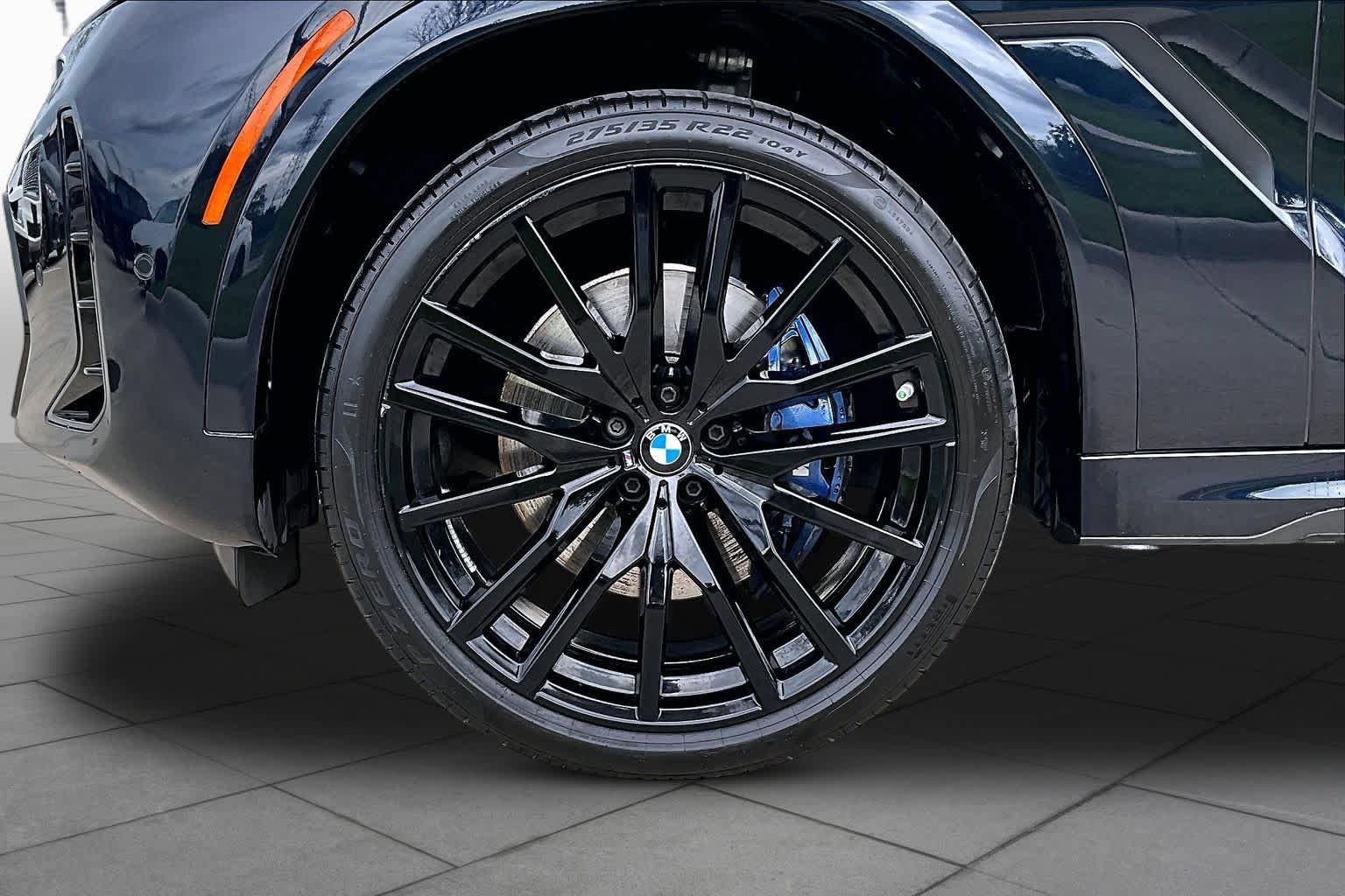Used 2025 BMW X6 xDrive40i w/ Premium Package AWD/4WD image 10