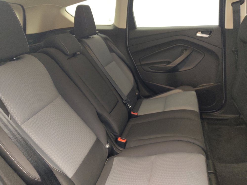 Used 2018 Ford Escape SE image 19