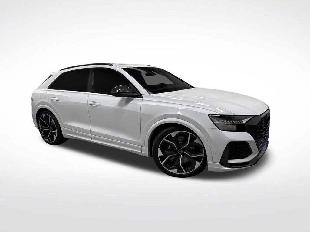 Used 2023 Audi RS Q8 w/ Black Optic Package image 40