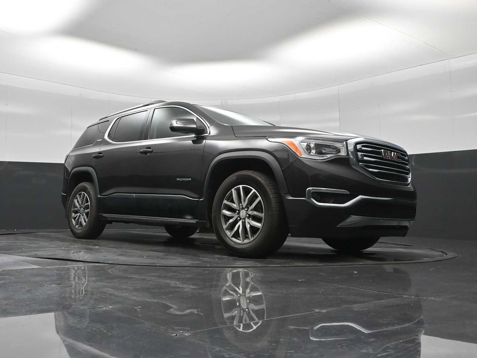 Used 2017 GMC Acadia SLE AWD/4WD image 47