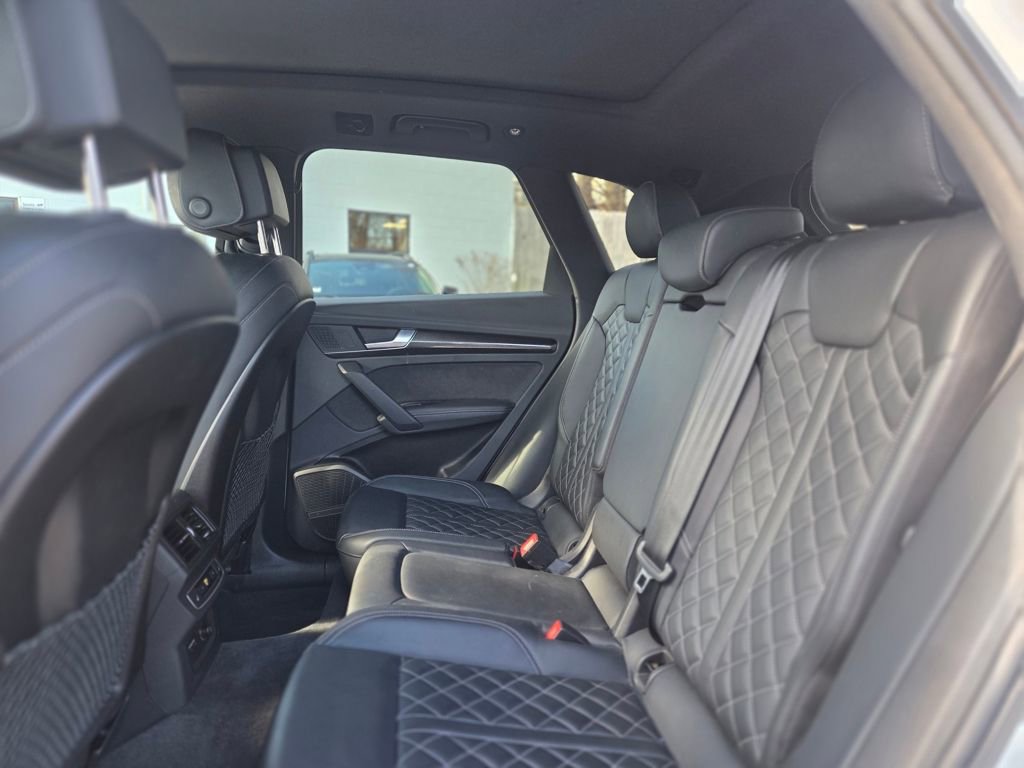 Used 2024 Audi SQ5 Prestige image 20