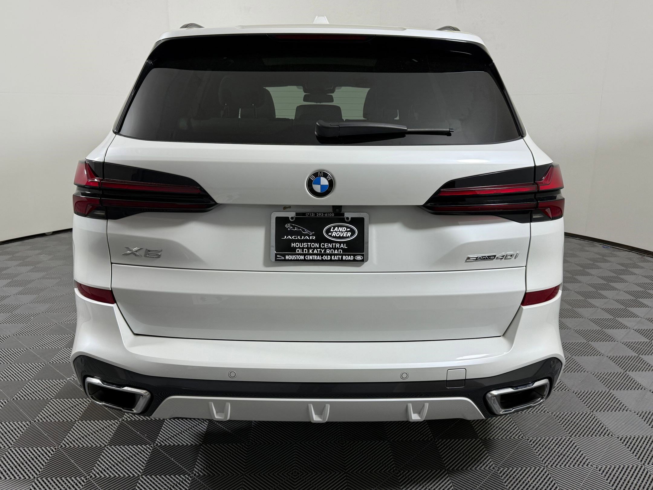 Used 2025 BMW X5 sDrive40i w/ M Sport Package RWD image 10