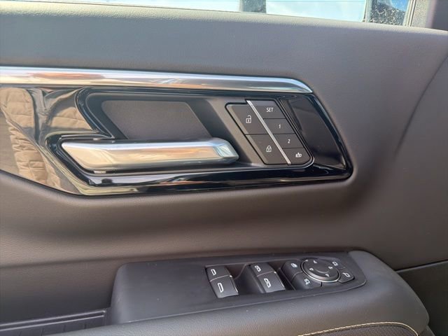 New 2026 Chevrolet Suburban Premier AWD/4WD image 15