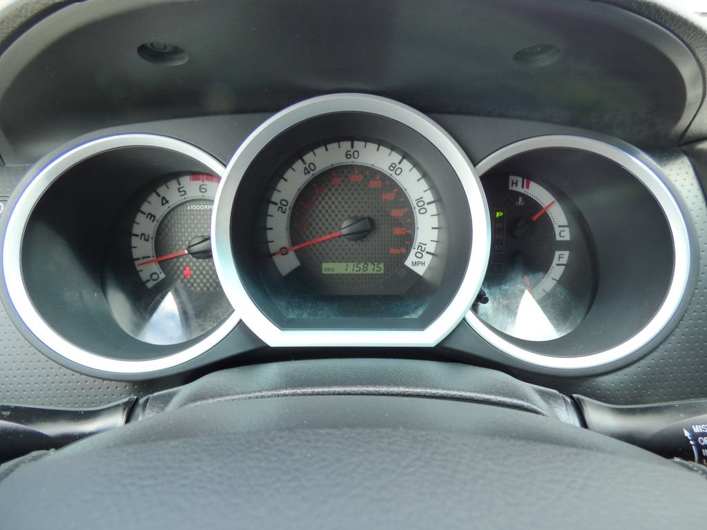 Used 2014 Toyota Tacoma PreRunner w/ TRD Sport Package RWD image 26