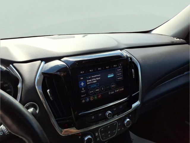 Used 2020 Chevrolet Traverse Premier w/ Redline Edition FWD image 30