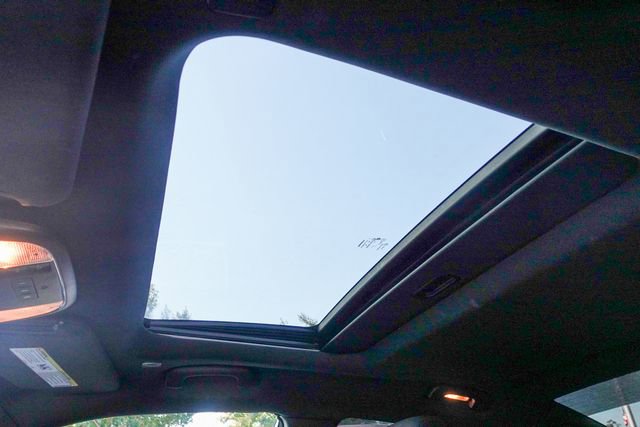 Used 2023 Dodge Charger R/T w/ Performance Handling Group image 25