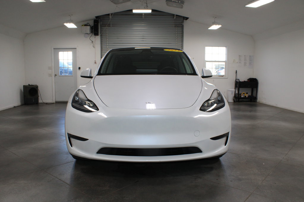 Used 2023 Tesla Model Y Long Range AWD/4WD image 3