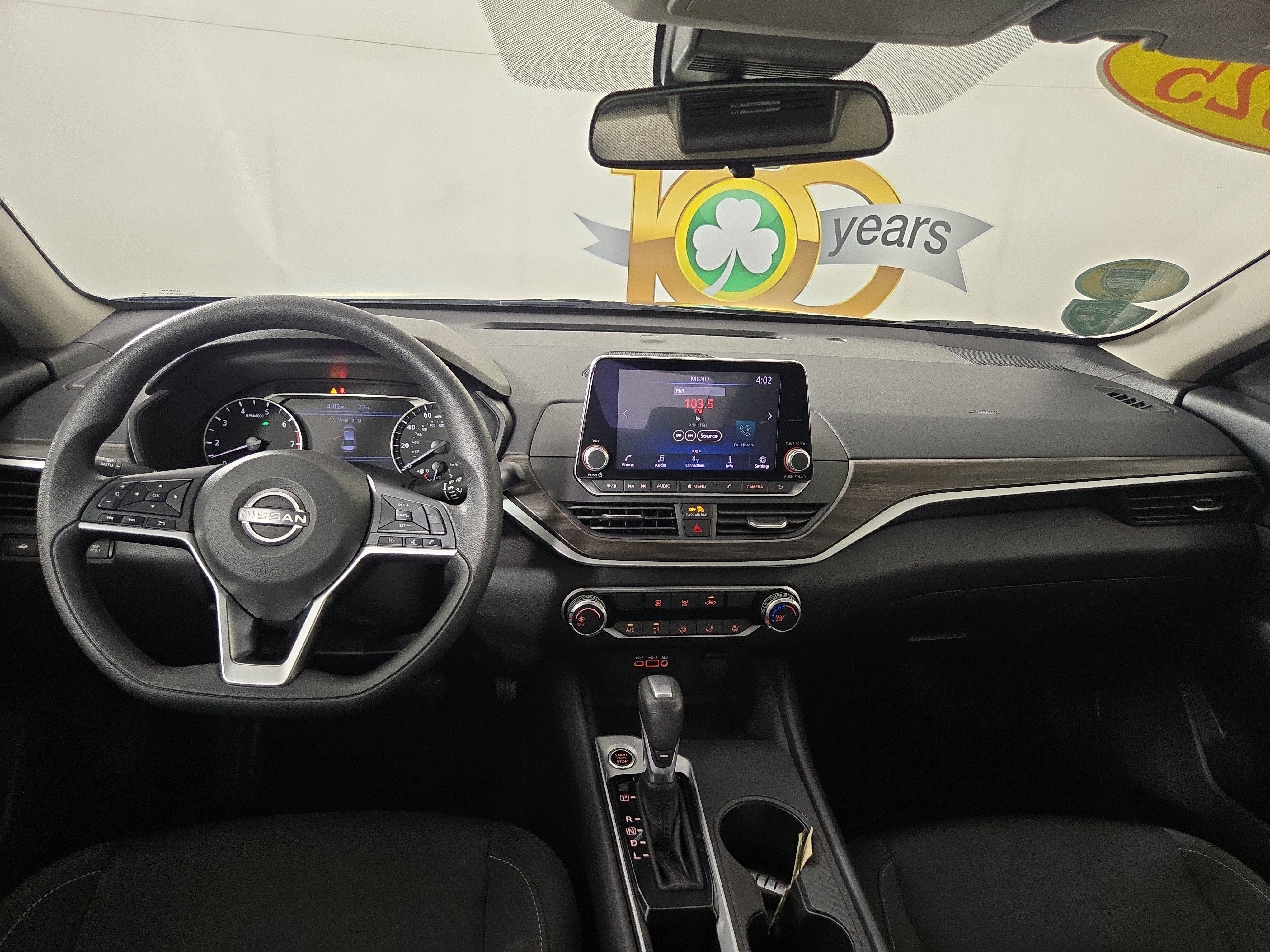 Used 2025 Nissan Altima 2.5 SV FWD image 13