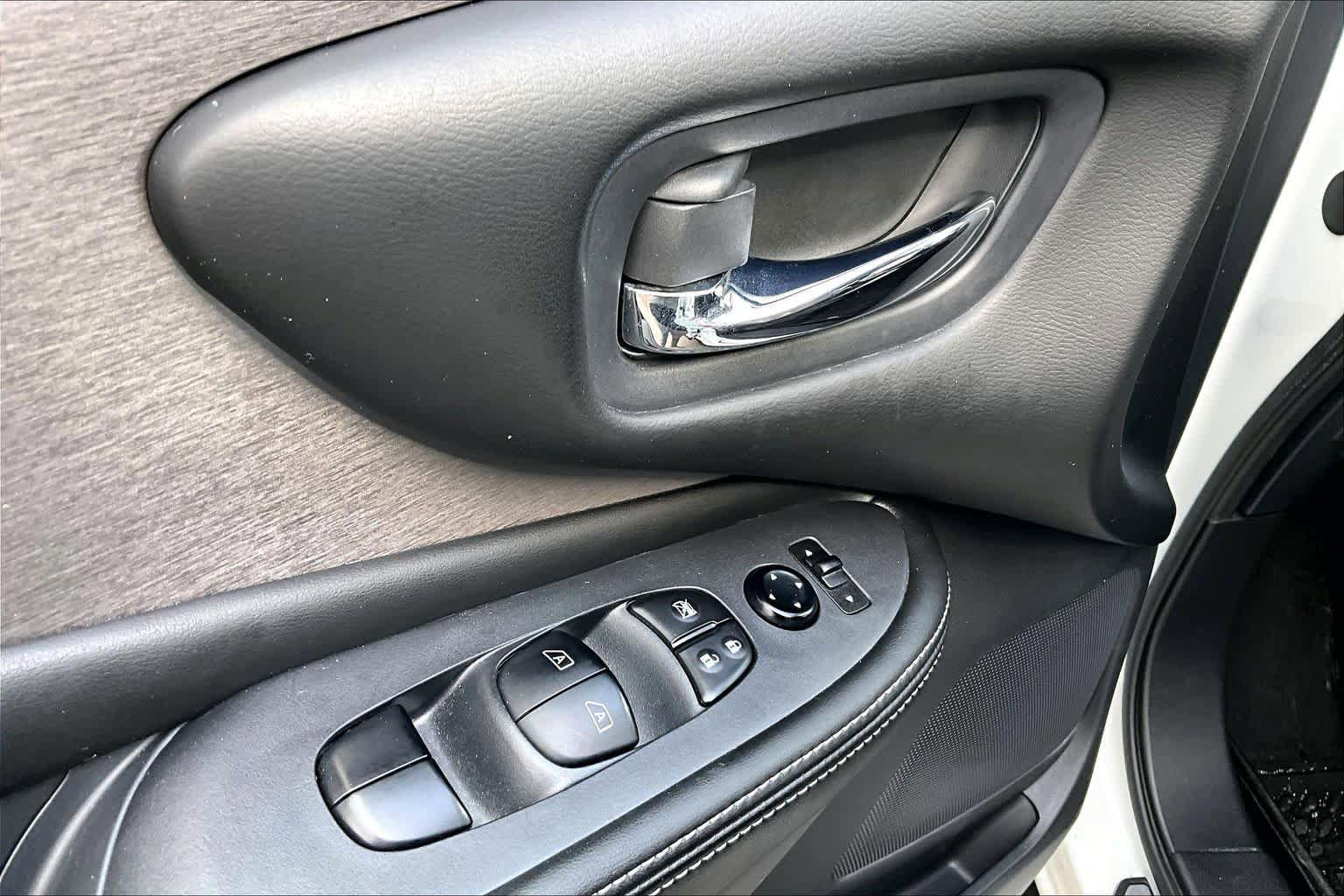 Used 2023 Nissan Murano SV image 31