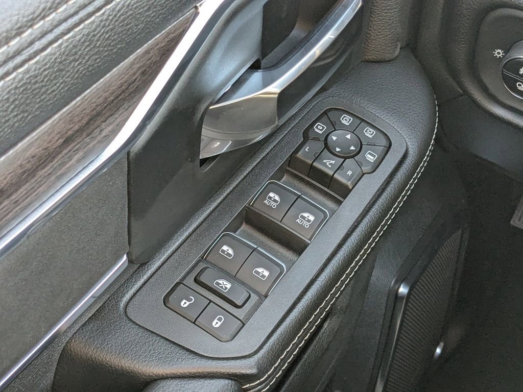 New 2026 RAM 2500 Laramie w/ Sport Appearance Package image 17