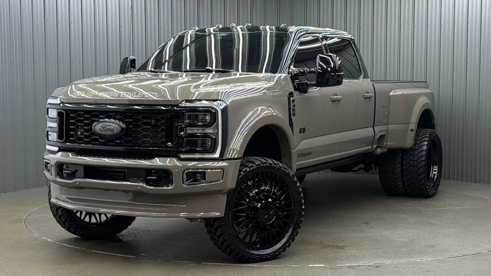 Used 2026 Ford F450 Platinum w/ Platinum Plus Package image 1