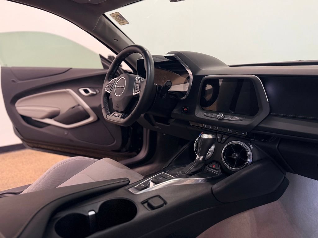 Used 2023 Chevrolet Camaro SS RWD image 15