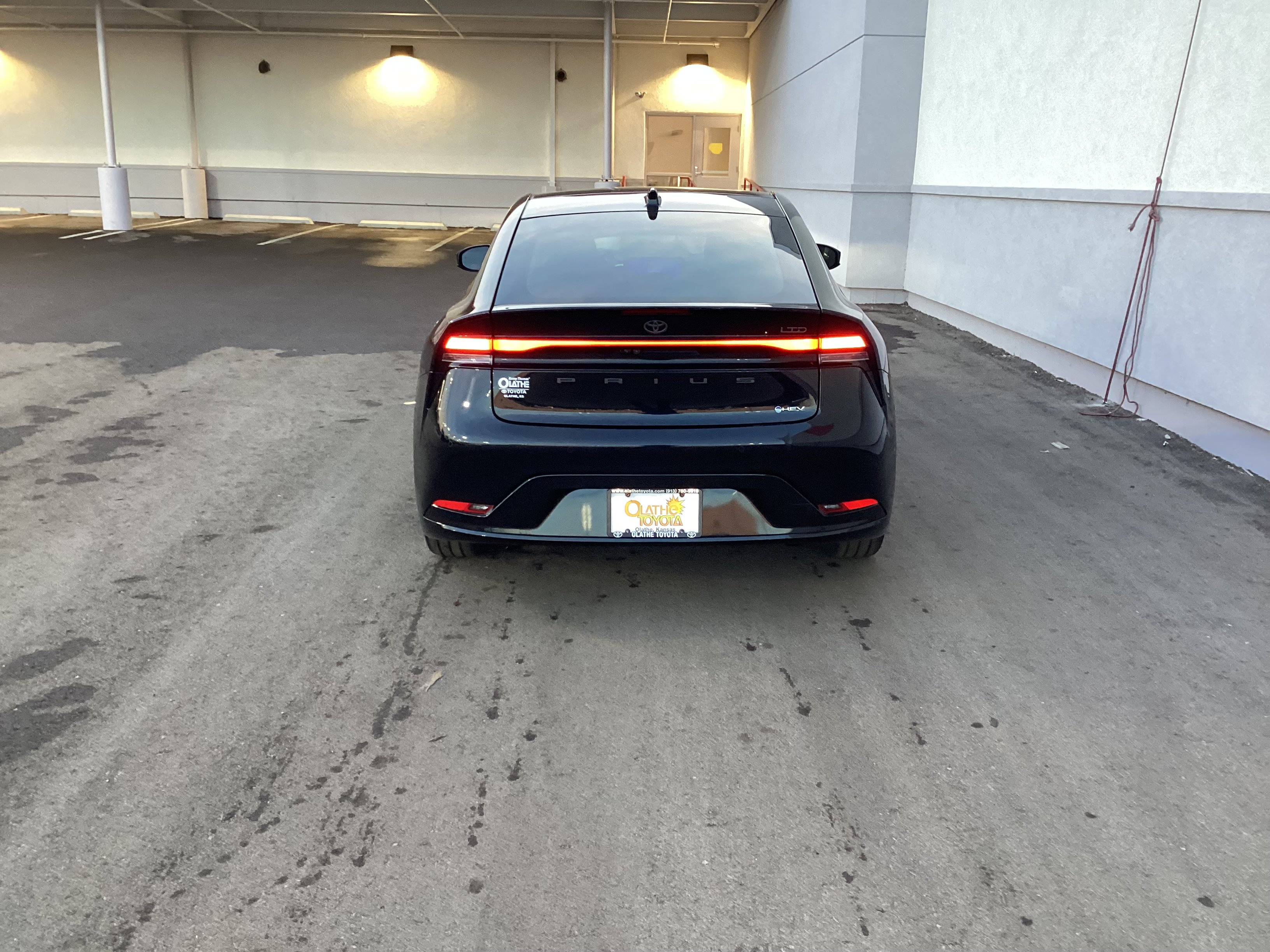 Certified 2024 Toyota Prius LE image 3