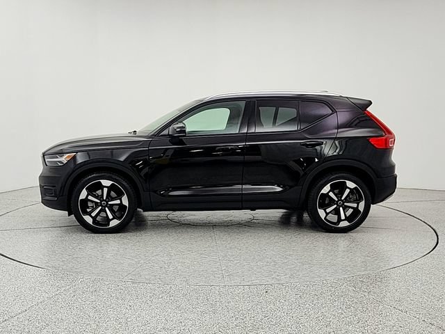 Used 2020 Volvo XC40 T5 Momentum w/ Protection Package AWD/4WD image 8