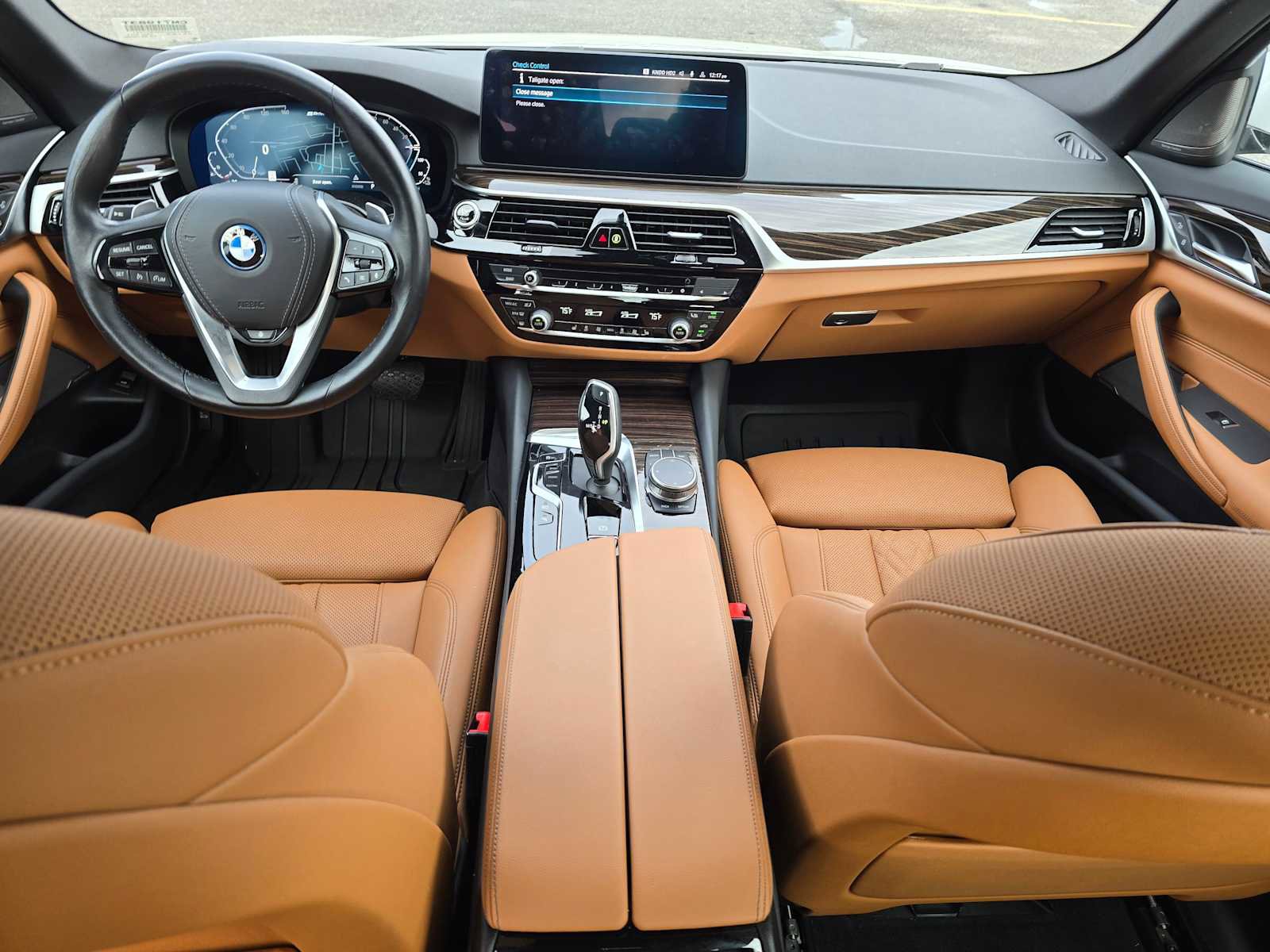 Used 2023 BMW 530e xDrive w/ Premium Package image 21