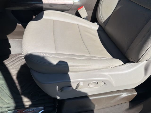 Used 2025 Chevrolet Silverado 1500 LTZ image 23