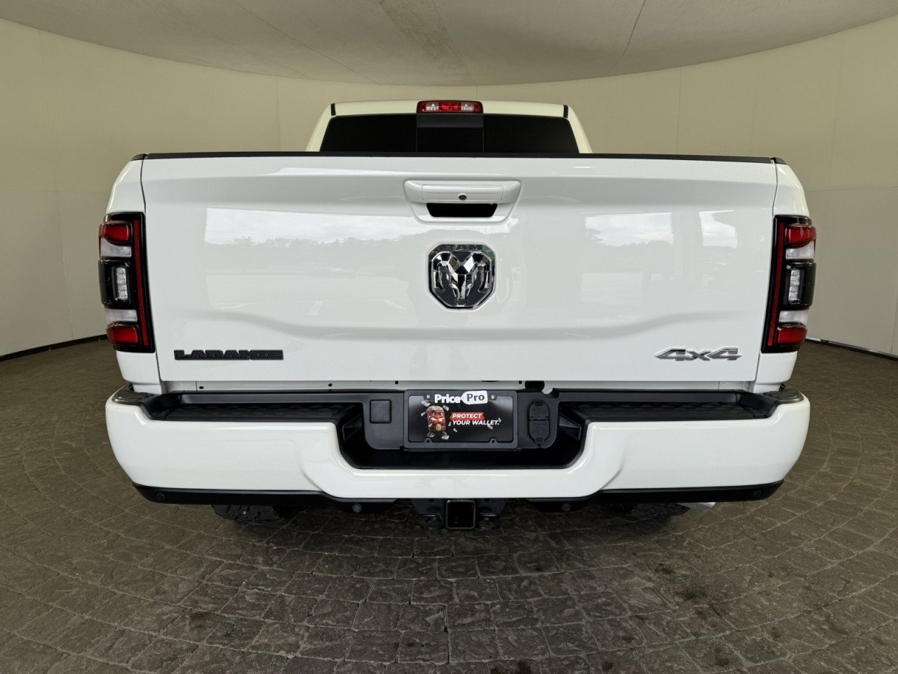 Used 2024 RAM 3500 Laramie w/ Night Edition AWD/4WD image 7