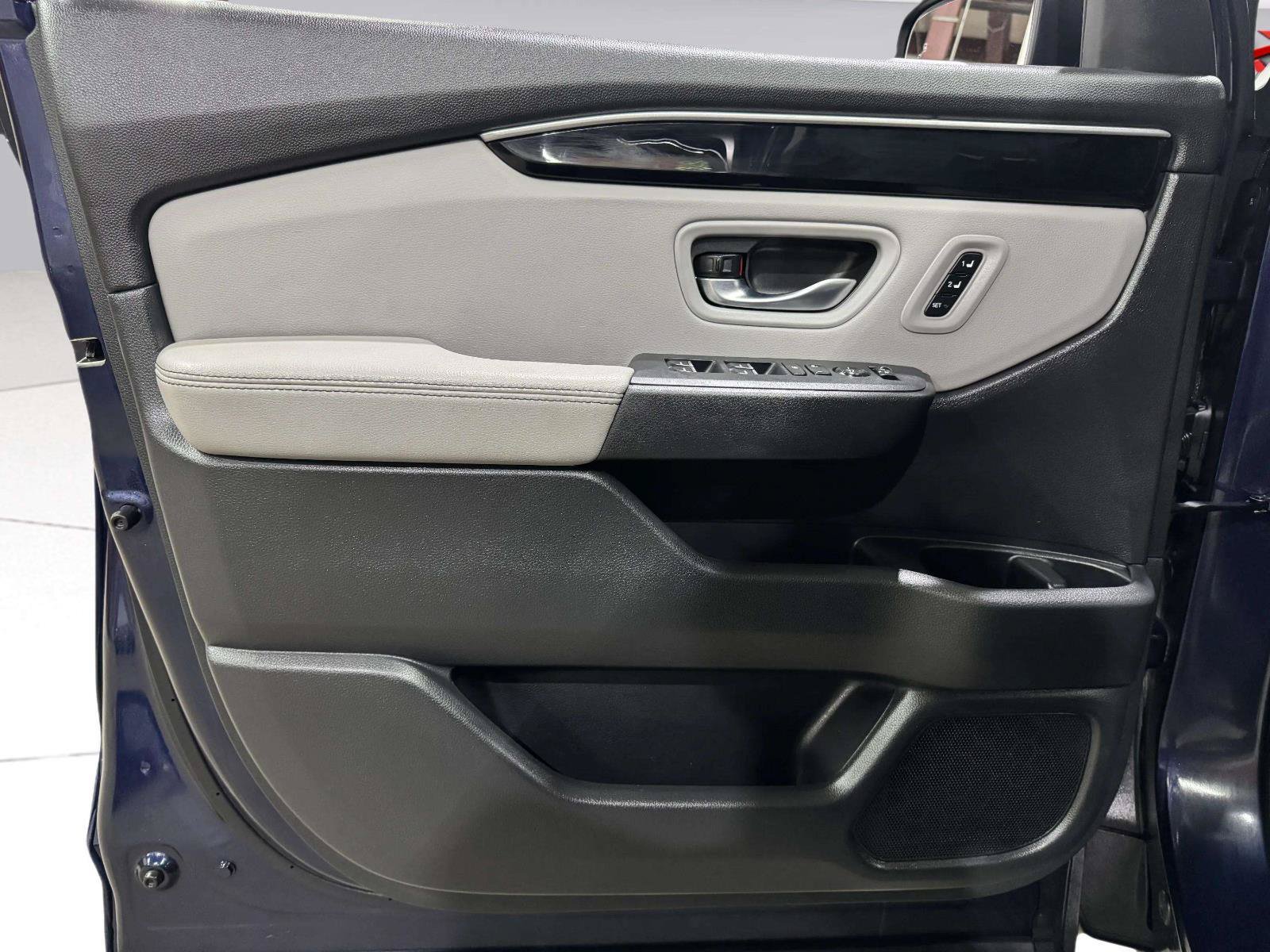 Used 2025 Honda Pilot EX-L image 21