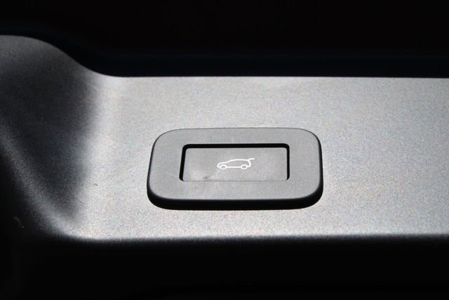 Used 2025 Land Rover Range Rover Evoque S image 24