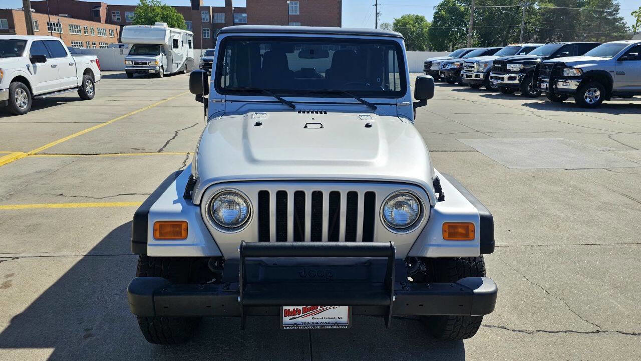 Used 2004 Jeep Wrangler SE AWD/4WD image 4