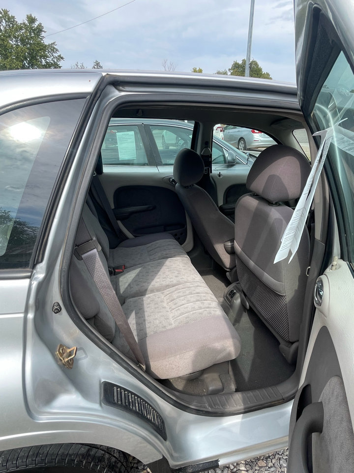 Used 2002 Chrysler PT Cruiser Base image 8