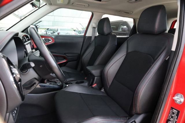 Used 2025 Kia Soul GT-Line image 28