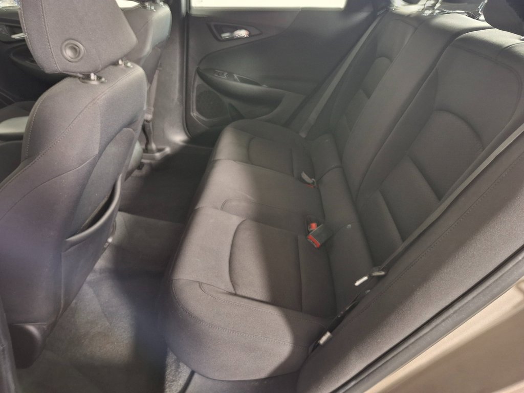 Used 2022 Chevrolet Malibu RS image 27