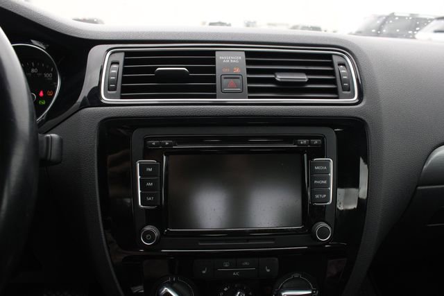 Used 2015 Volkswagen Jetta TDI SE FWD image 15