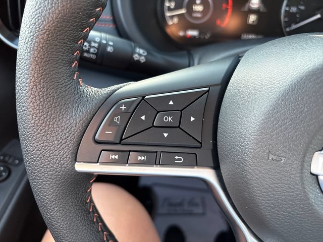 Used 2024 Nissan Kicks SR w/ SR Premium Package FWD image 11
