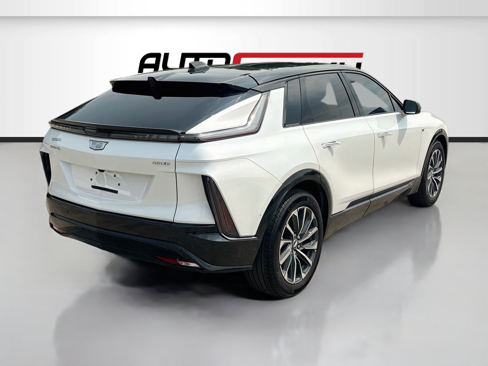 Used 2025 Cadillac Lyriq Sport RWD image 7