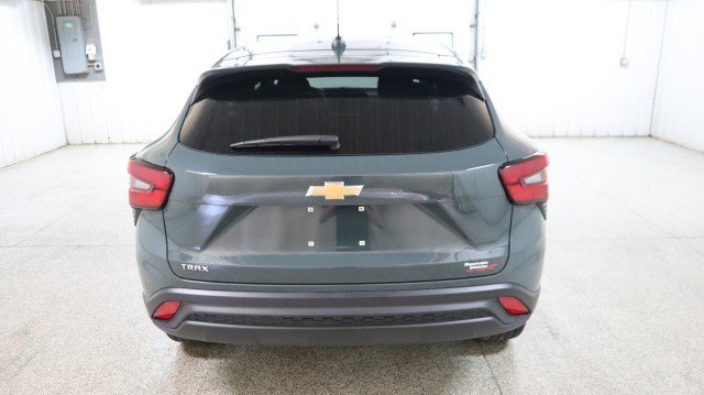 Used 2025 Chevrolet Trax LS image 8