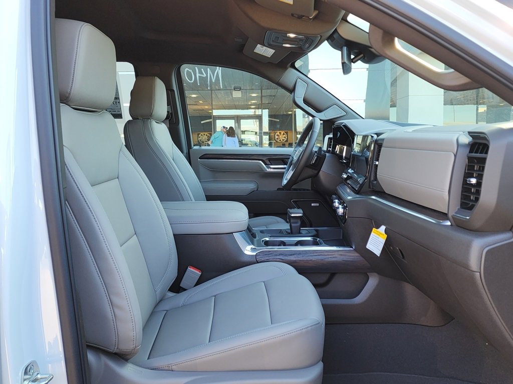 New 2026 GMC Sierra 1500 SLT w/ SLT Premium Plus Package image 38