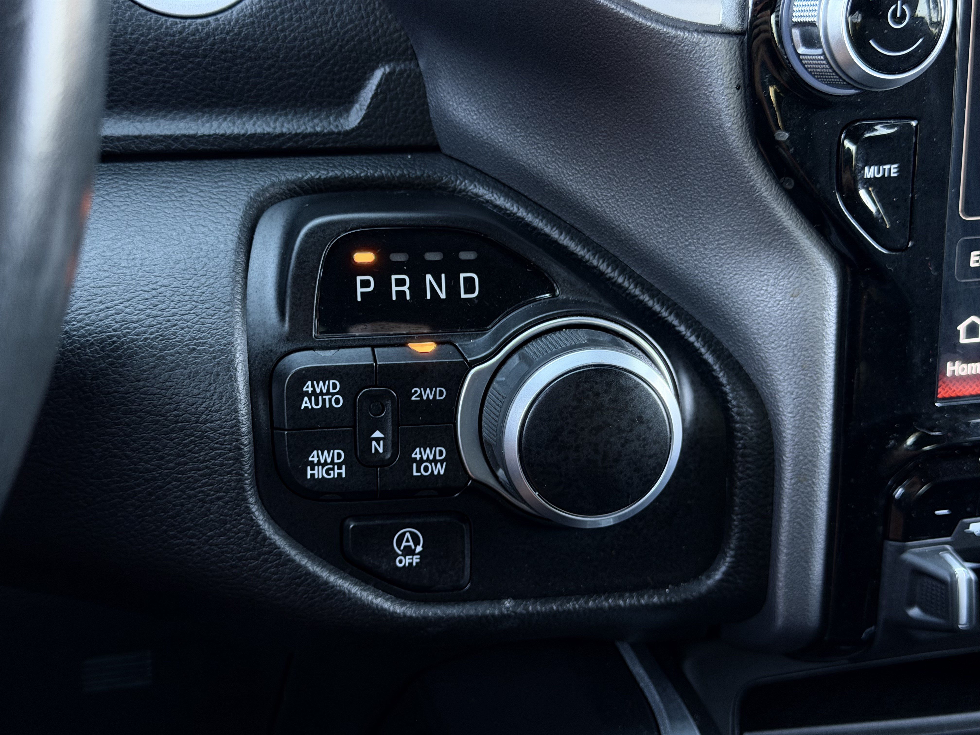 Used 2023 RAM 1500 Big Horn AWD/4WD image 27