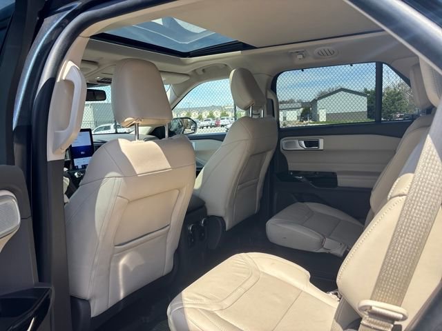 Certified 2022 Ford Explorer Platinum w/ Equipment Group 601A AWD/4WD image 13