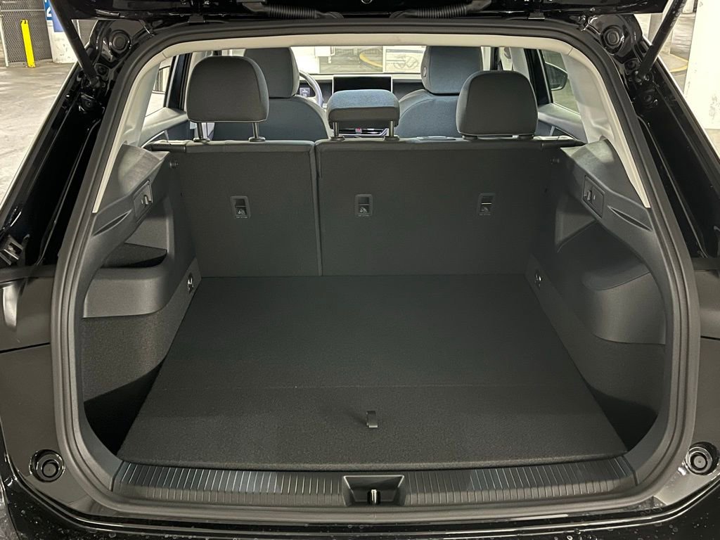 New 2026 Volkswagen Tiguan S FWD image 36